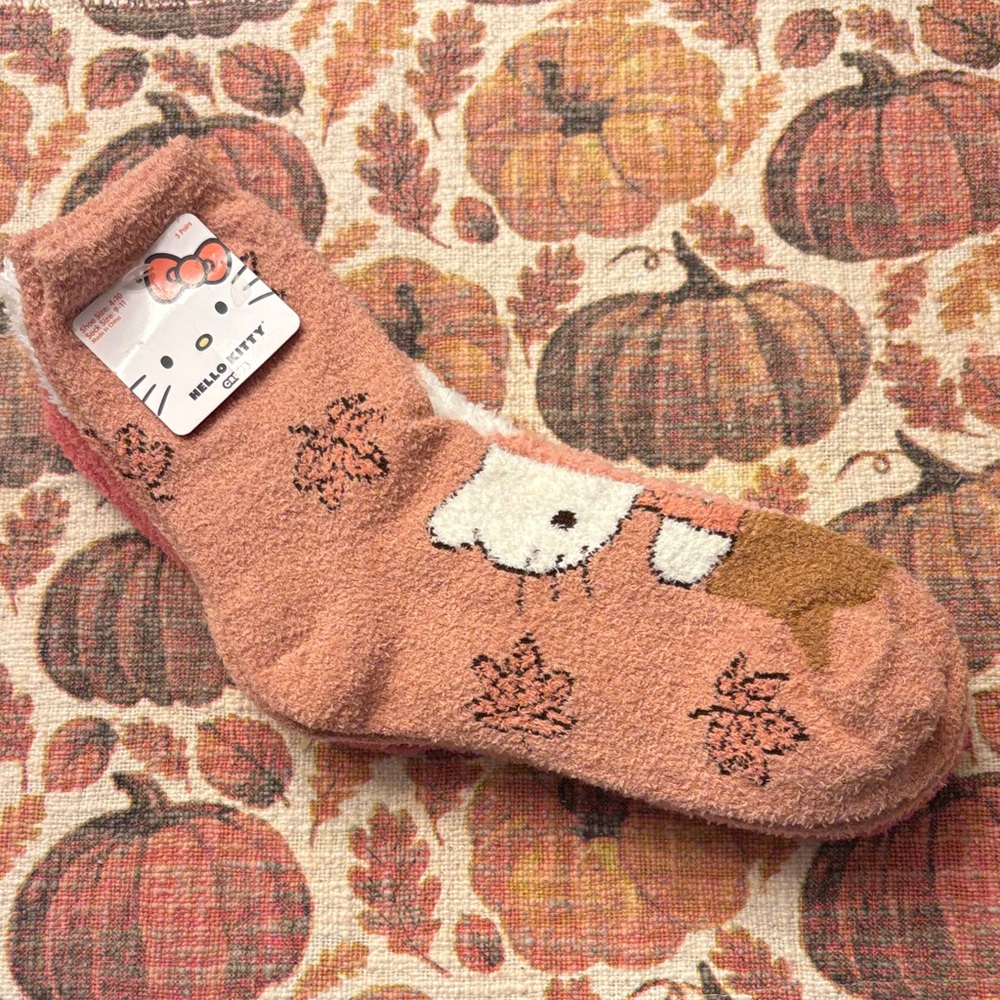 Hello Kitty Pink Fuzzy Socks with Leaf Design